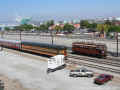 501 passing railcars Sep08 sm.jpg (150981 bytes)
