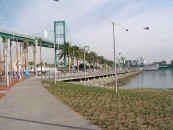 Promenade 1 sm.JPG (144089 bytes)