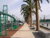 Promenade 5 sm.JPG (158333 bytes)