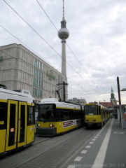 Berlin Alexanderplatz 9 sm.jpg (89476 bytes)