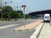 DC Streetcar H St end of track July 2011 sm.jpg (114919 bytes)