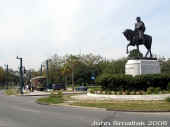 New Orleans City Park statue sm.jpg (113085 bytes)